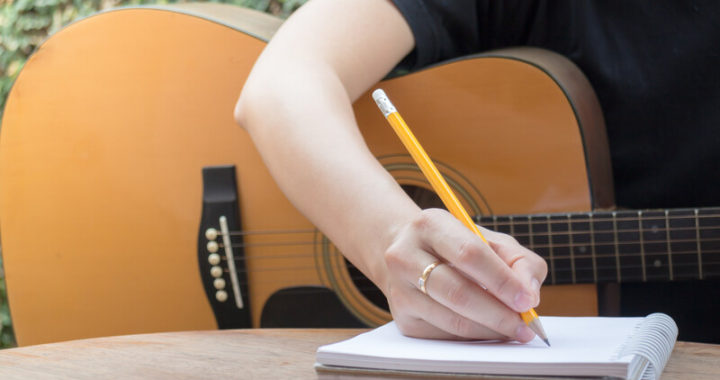 Song Critique Services Compared: Finding Honest Feedback for Your Music