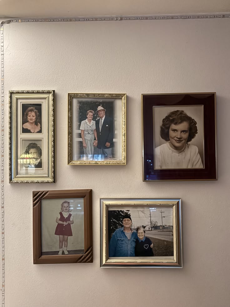 Pictures On the Wall cover